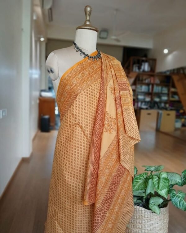 Banjara Blockprint in Mul Cotton from Ahmedabad - (BMCA0005) - Image 3