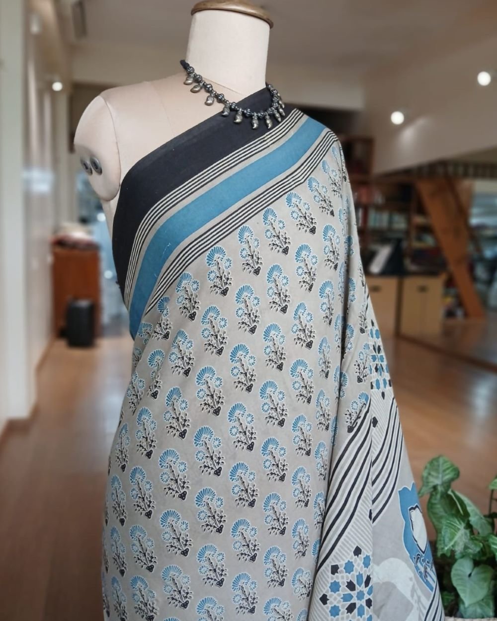 Ajrakh Mul Cotton Saree – (AMCS1032) - Image 5