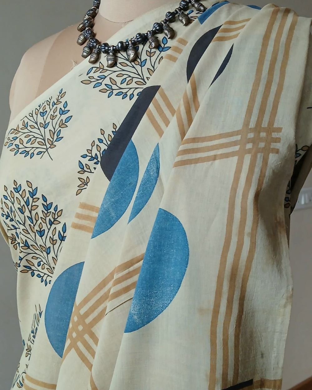 Ajrakh Mul Cotton Saree – (AMCS1022) - Image 3