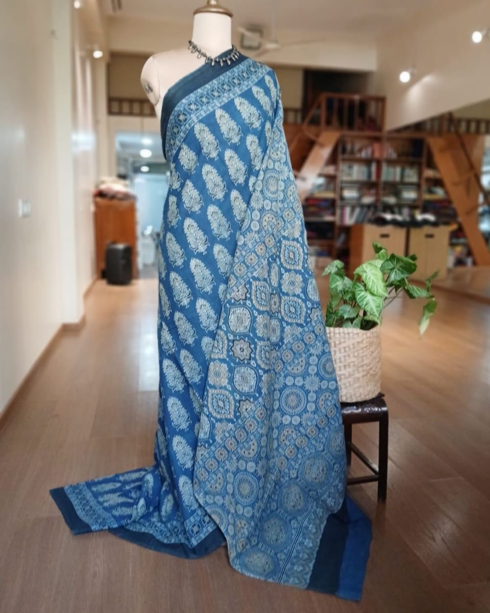 Ajrakh Mul Cotton Saree – (AMCS1024) - Image 4