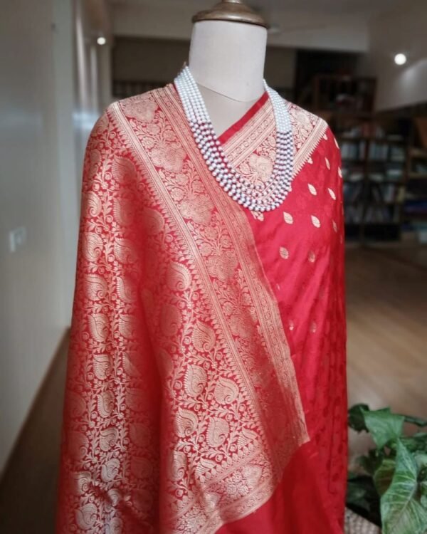 Banarasi Tanchoi saree with zari butti and stunning brocade palla - (TANCHOI07) - Image 3