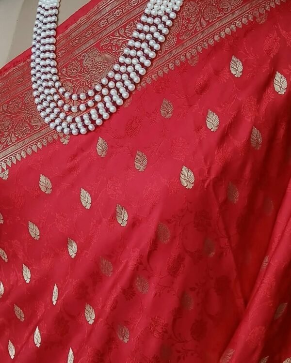 Banarasi Tanchoi saree with zari butti and stunning brocade palla - (TANCHOI07) - Image 4