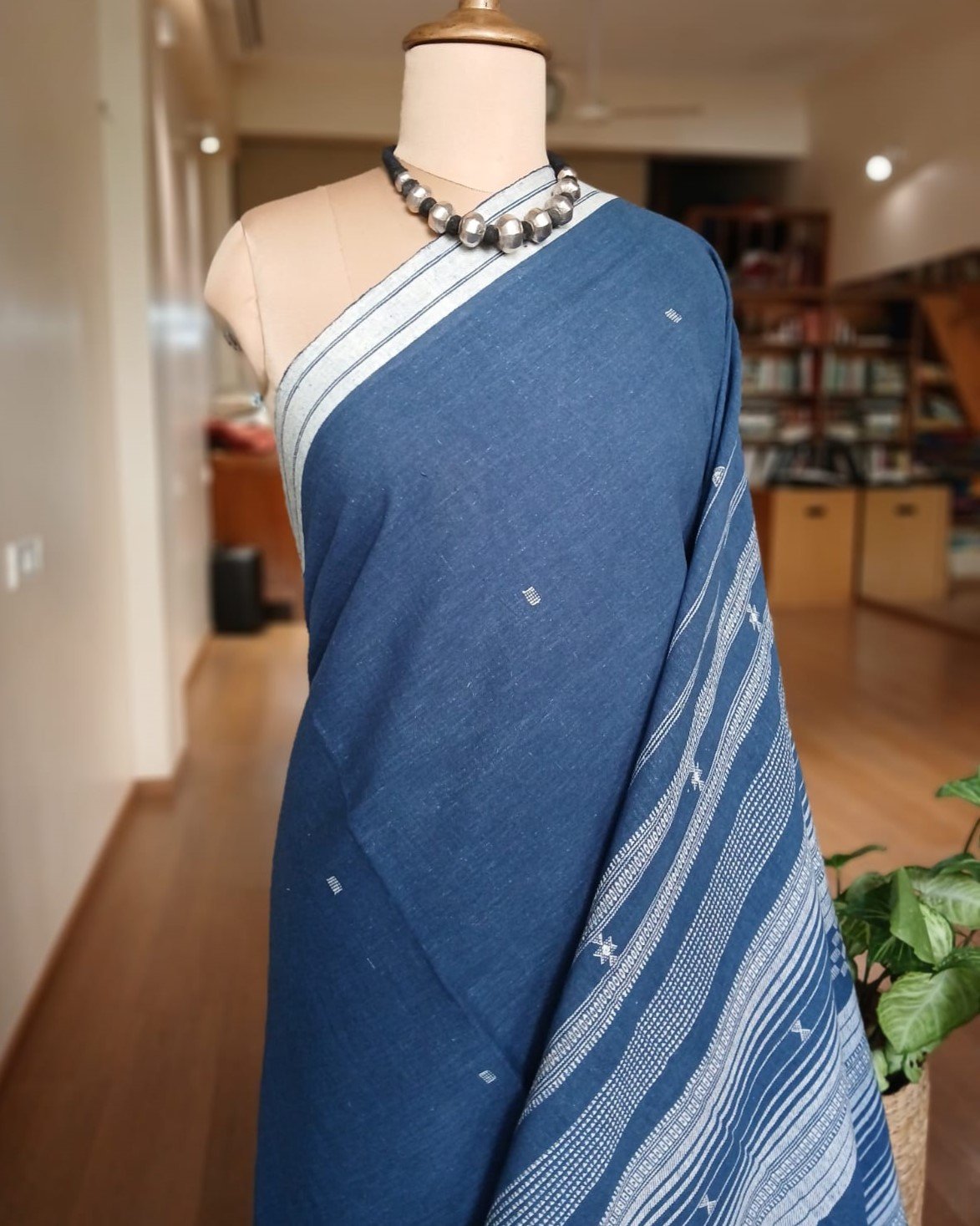 Bhujodi Saree handwoven in Kala Cotton – (BHUJ0044) - Image 4