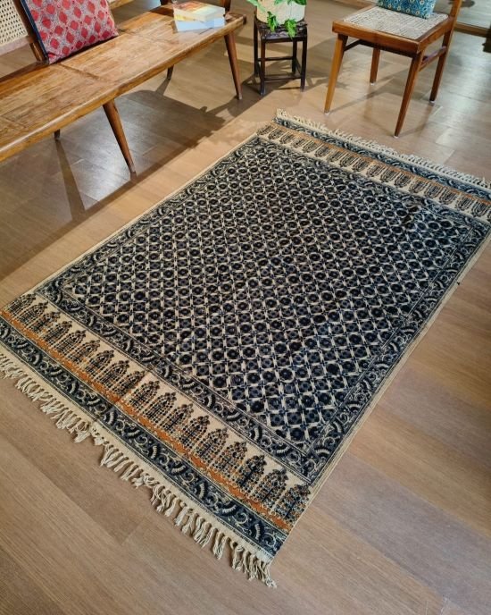 Kalamkari Dhurrie from Warangal (6 x 4 ft) – (NWKD1002) - Image 2