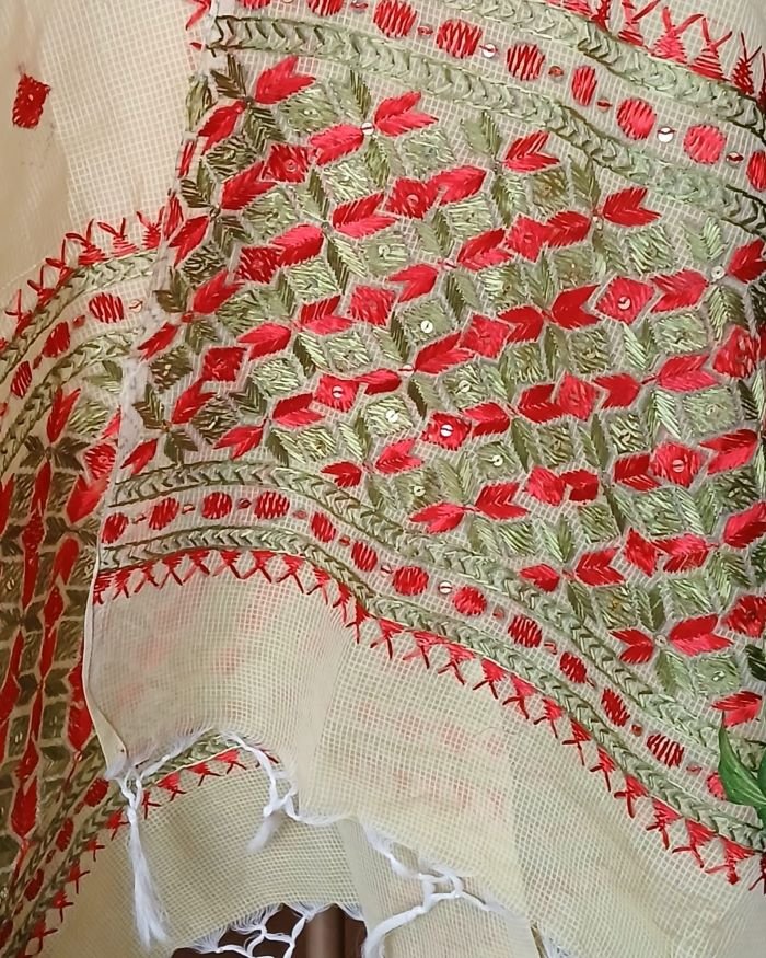 Phulkari Hand Embroidered Dupatta from Punjab - (PHED0006) - Image 5