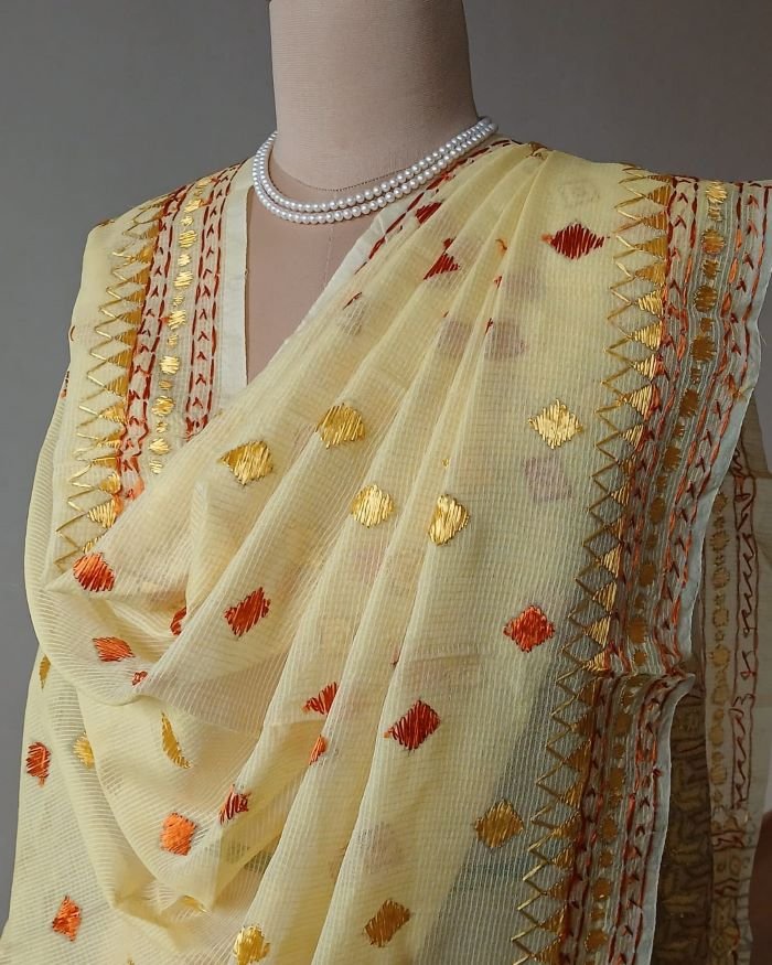 Phulkari Hand Embroidered Dupatta from Punjab – (PHED0009) - Image 2