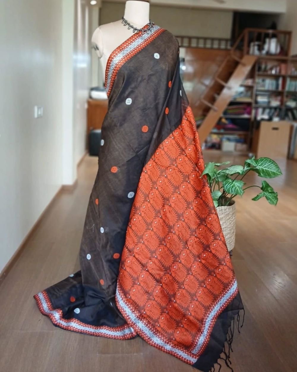 Assam Paat (Mulberry Silk) x Fine Cotton Handweave Saree - (APHS0001) - Image 2