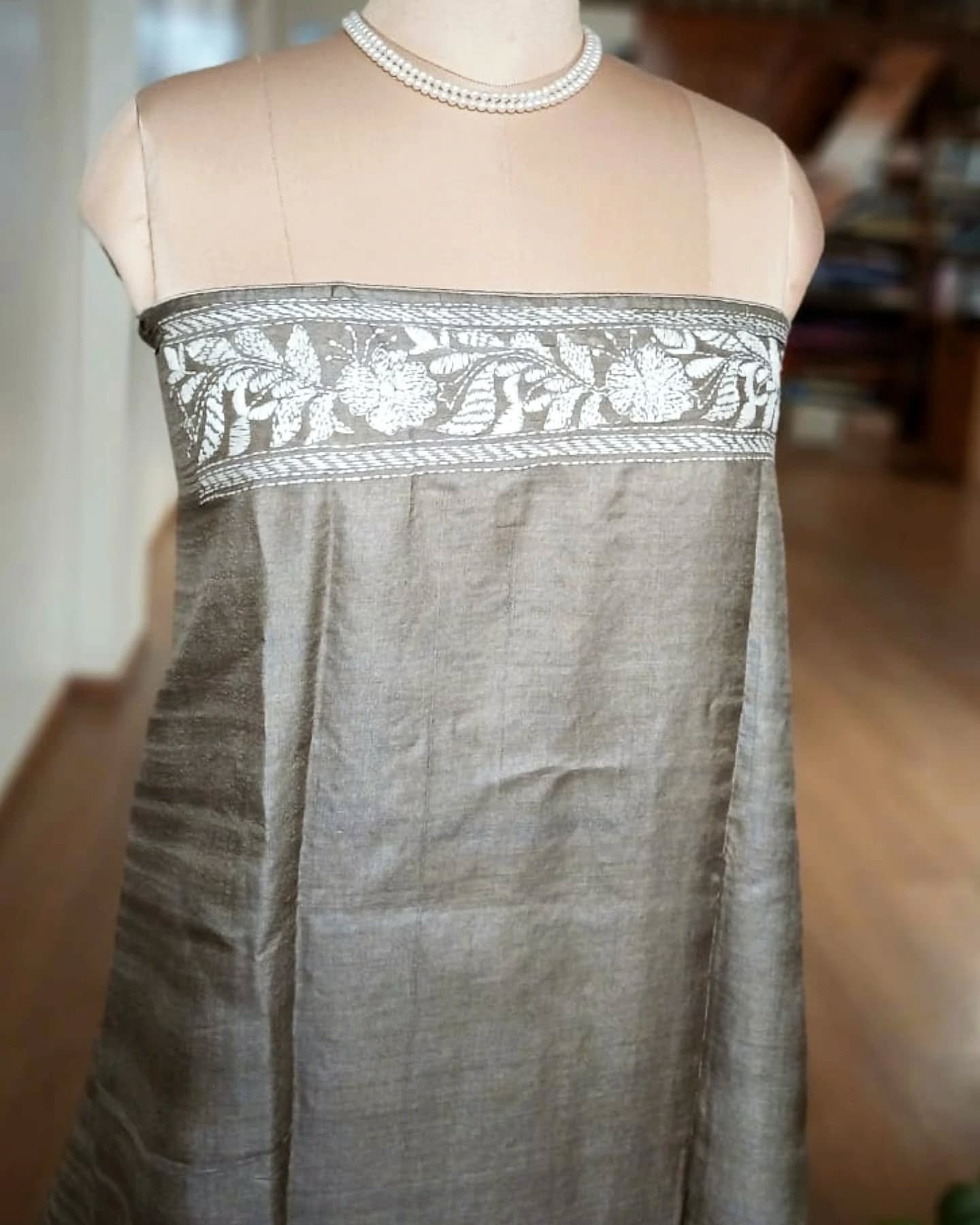 Embroidered Tussar Silk saree - ( ETSS0001) - Image 7