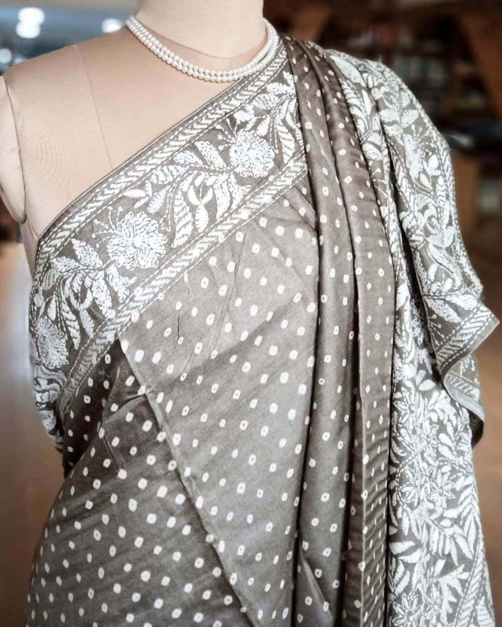 Embroidered Tussar Silk saree - ( ETSS0001) - Image 3