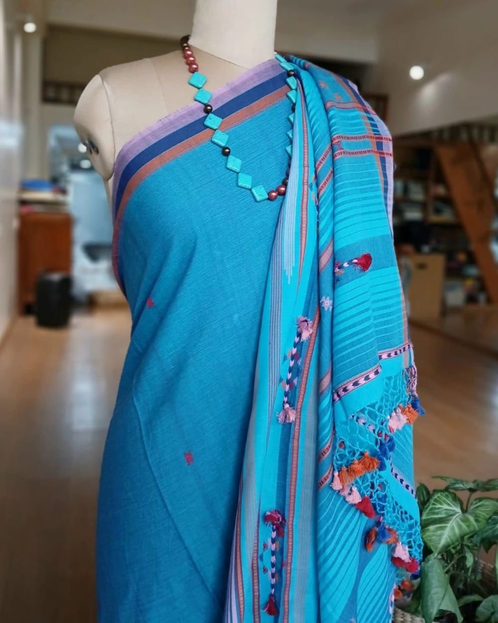 Two-tone dark turquoise Bhujodi saree – (BHUJ0059) - Image 2