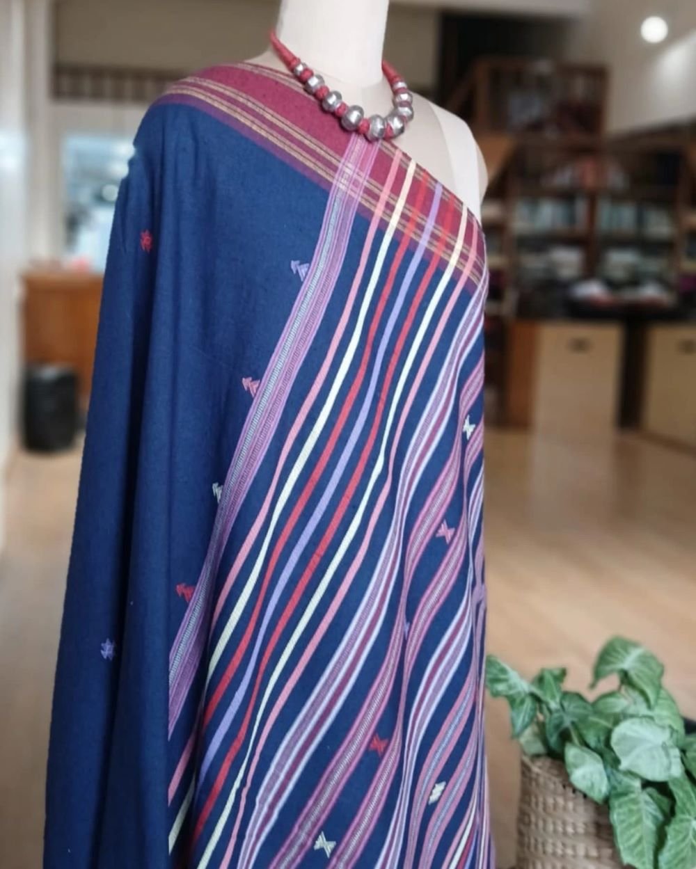 Bhujodi Saree handwoven in Kala Cotton x Soft Cotton - (BHUJ0063) - Image 7
