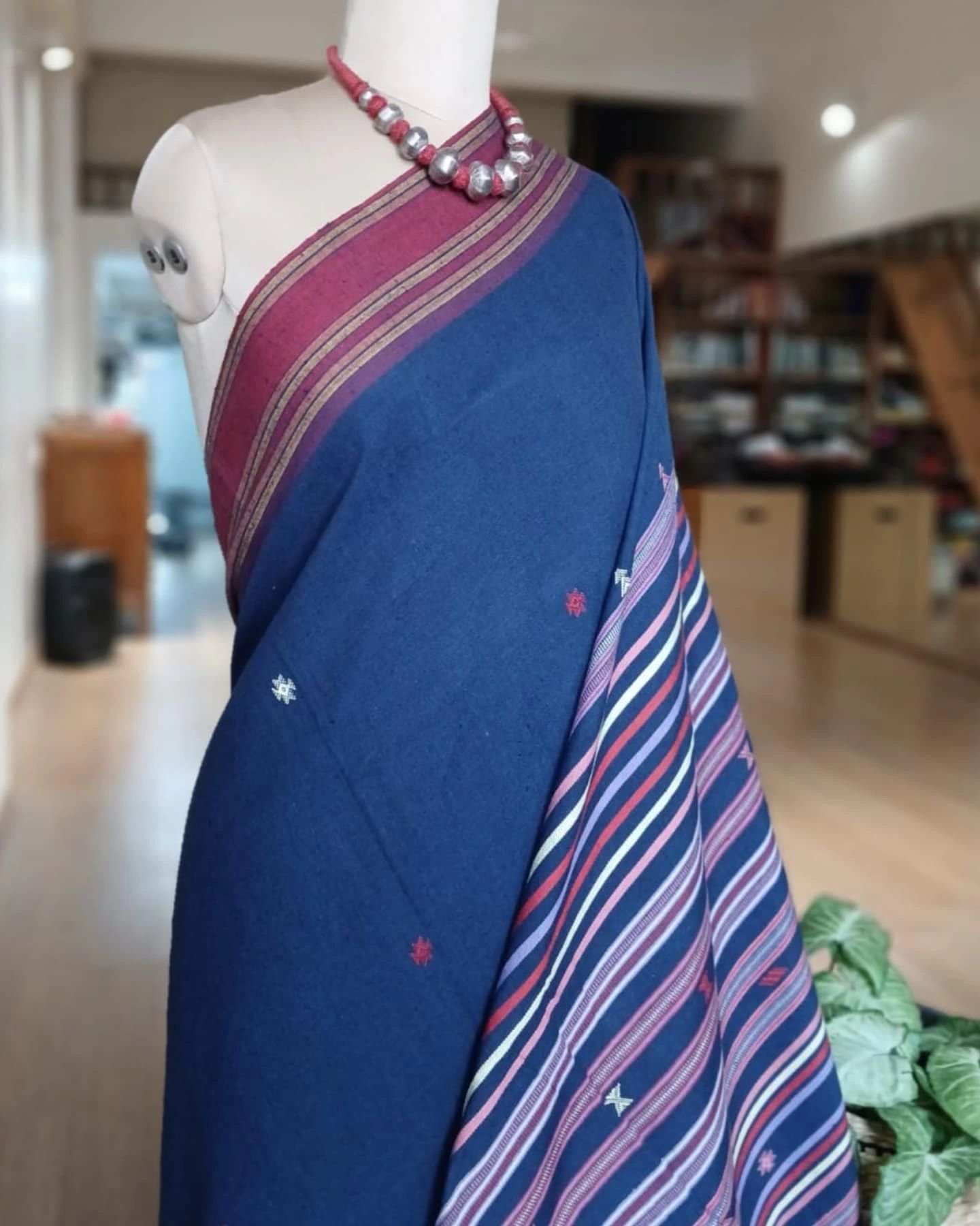 Bhujodi Saree handwoven in Kala Cotton x Soft Cotton - (BHUJ0063) - Image 5