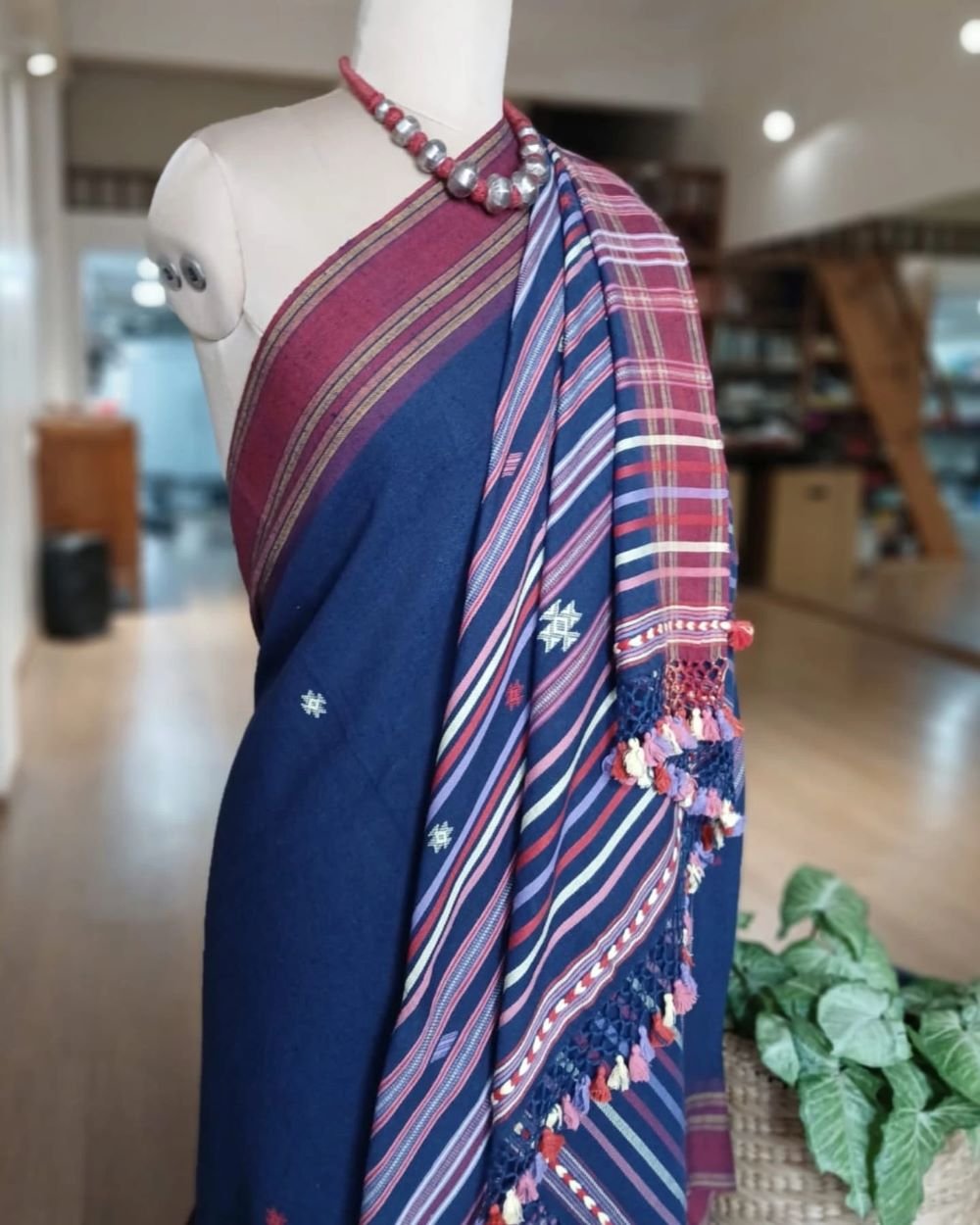 Bhujodi Saree handwoven in Kala Cotton x Soft Cotton - (BHUJ0063) - Image 2