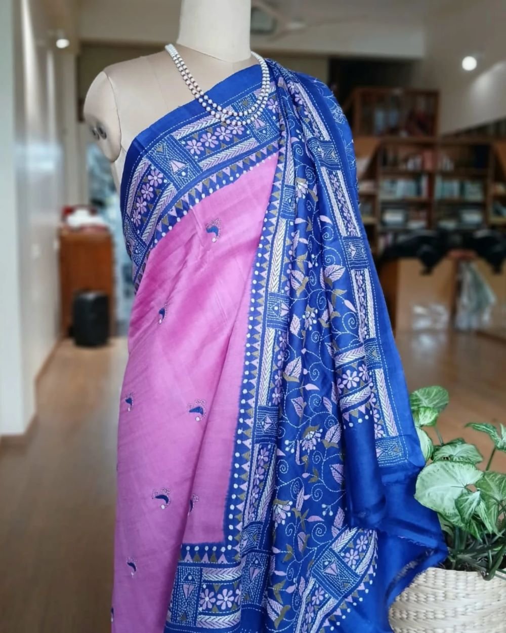 Santiniketan Kantha Saree in pure Bisnupuri Silk – (SNBK1019)