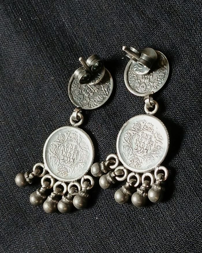 Vintage style silver coin necklace with matching earrings - (VSSC0001) - Image 3