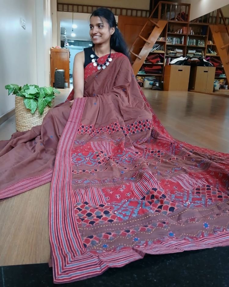 Ajrakh Applique Saree in Mul Cotton – (MCAS1015)