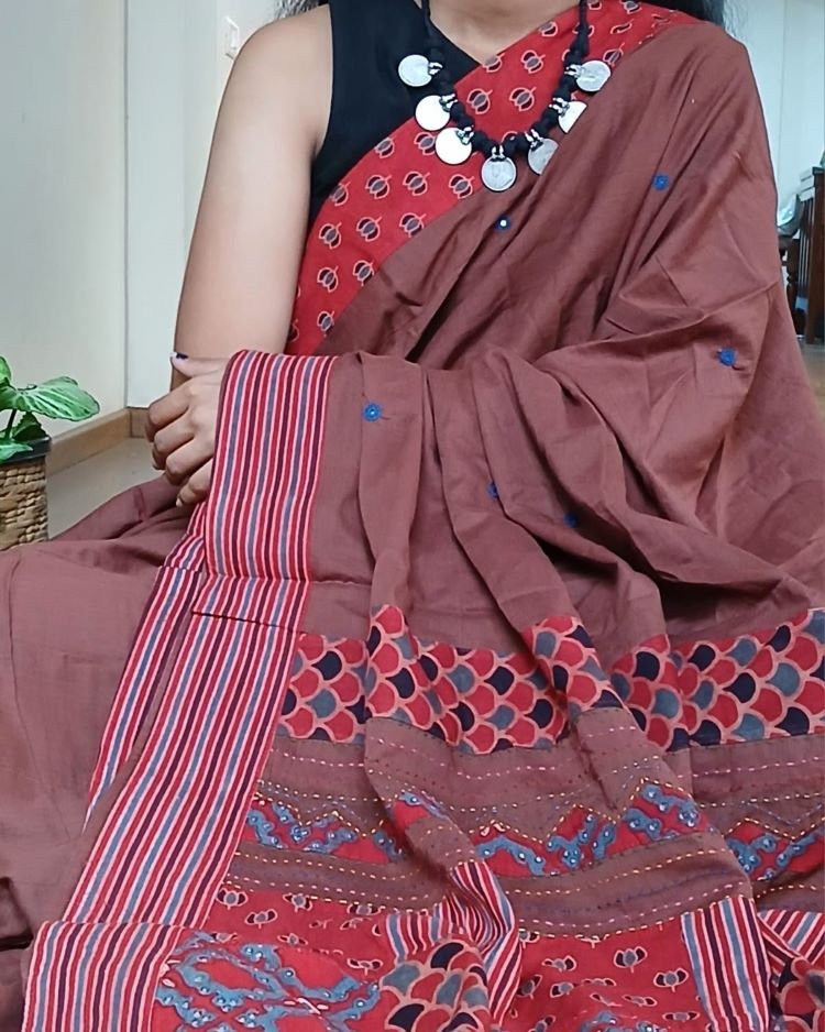Ajrakh Applique Saree in Mul Cotton – (MCAS1015) - Image 2