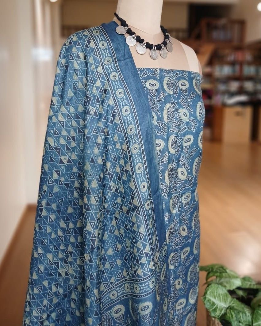 Two-piece salwar sets in pure Tussar Silk with natural dyes Ajrakh – (TPSS0008) - Image 4