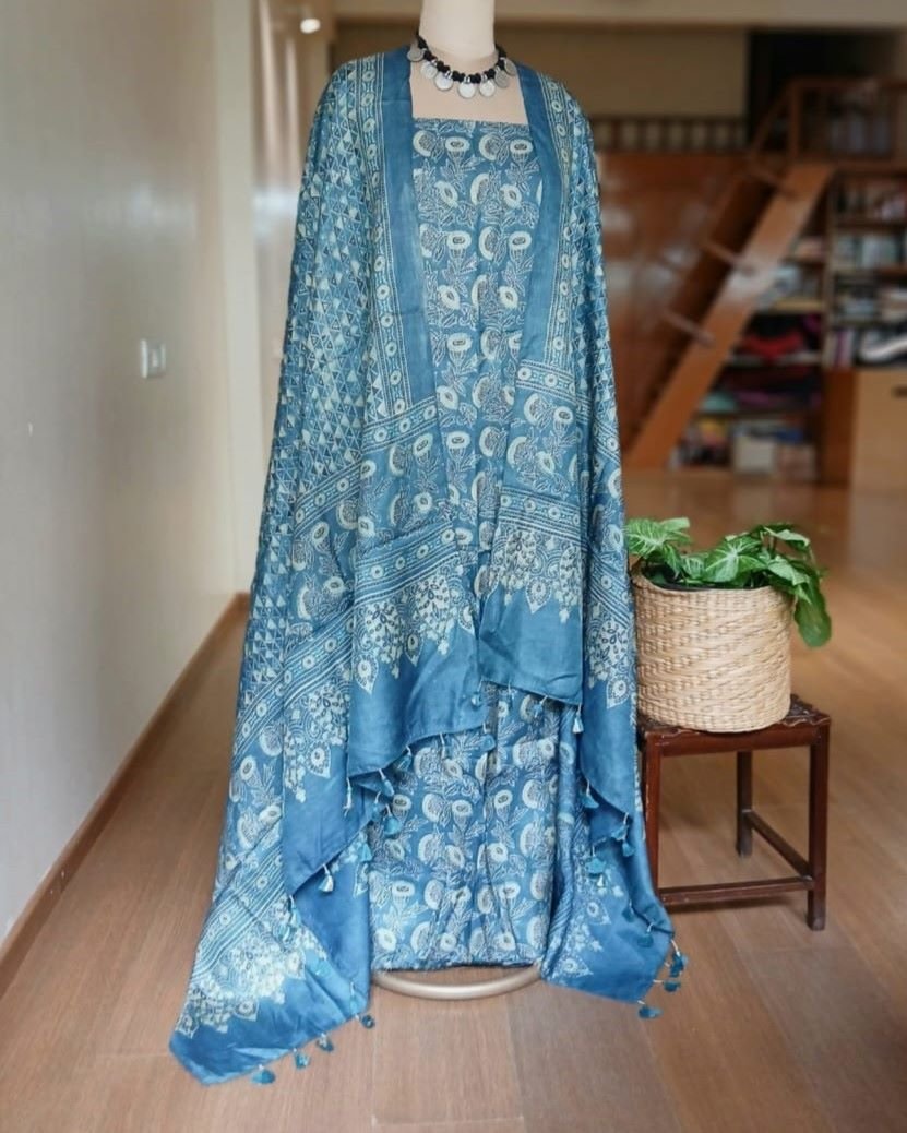 Two-piece salwar sets in pure Tussar Silk with natural dyes Ajrakh – (TPSS0008) - Image 2