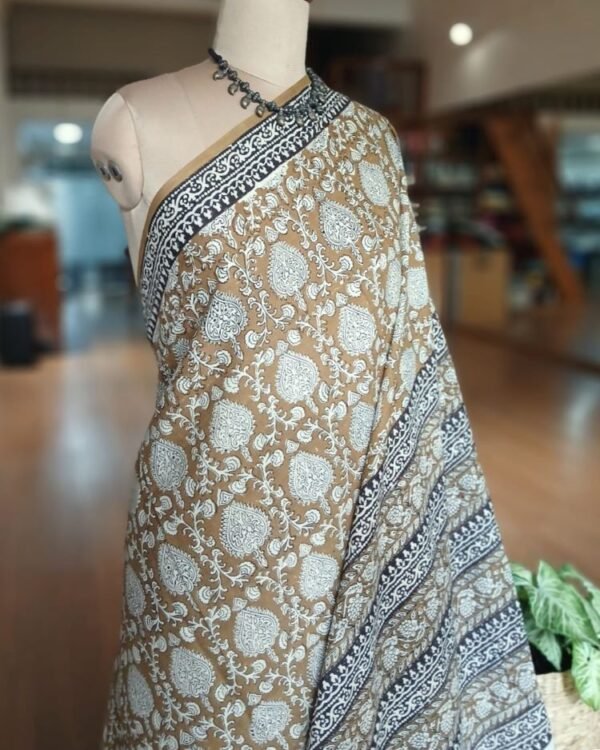 Hand Blockprint from Ahmedabad in Soft Mul Cotton – (BMCA0018) - Image 2