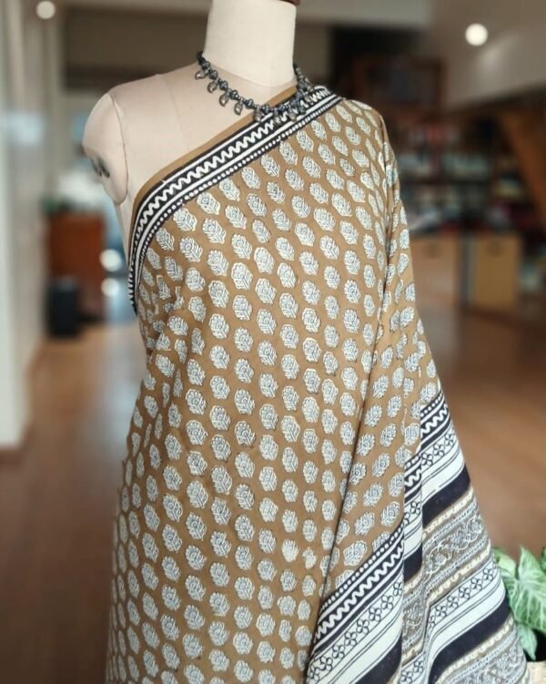 Hand Blockprint from Ahmedabad in Soft Mul Cotton – (BMCA0013) - Image 2