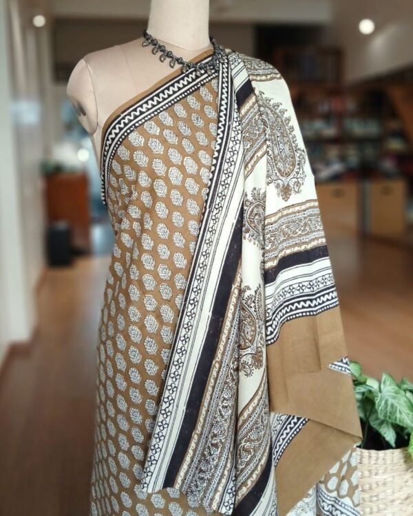 Hand Blockprint from Ahmedabad in Soft Mul Cotton – (BMCA0013) - Image 3