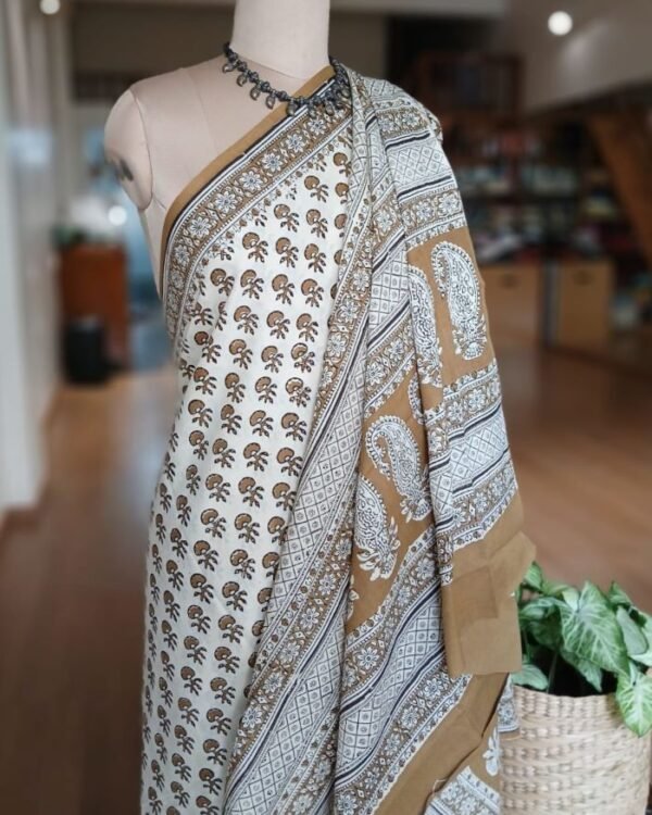 Hand Blockprint from Ahmedabad in Soft Mul Cotton – (BMCA0014) - Image 3