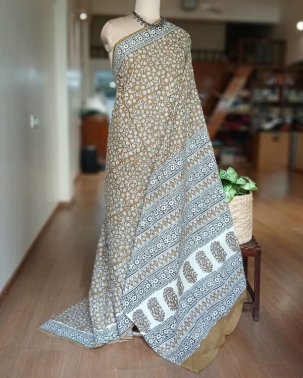 Hand Blockprint from Ahmedabad in Soft Mul Cotton – (BMCA0019)