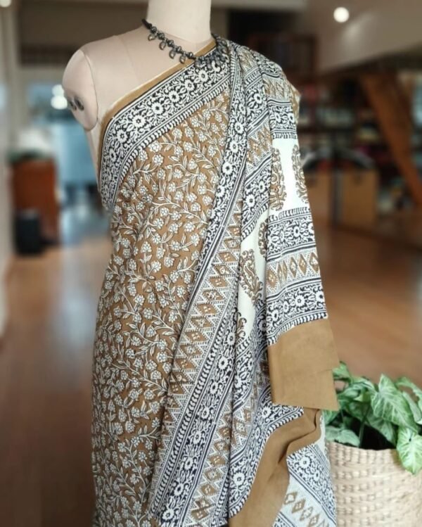 Hand Blockprint from Ahmedabad in Soft Mul Cotton – (BMCA0019) - Image 3