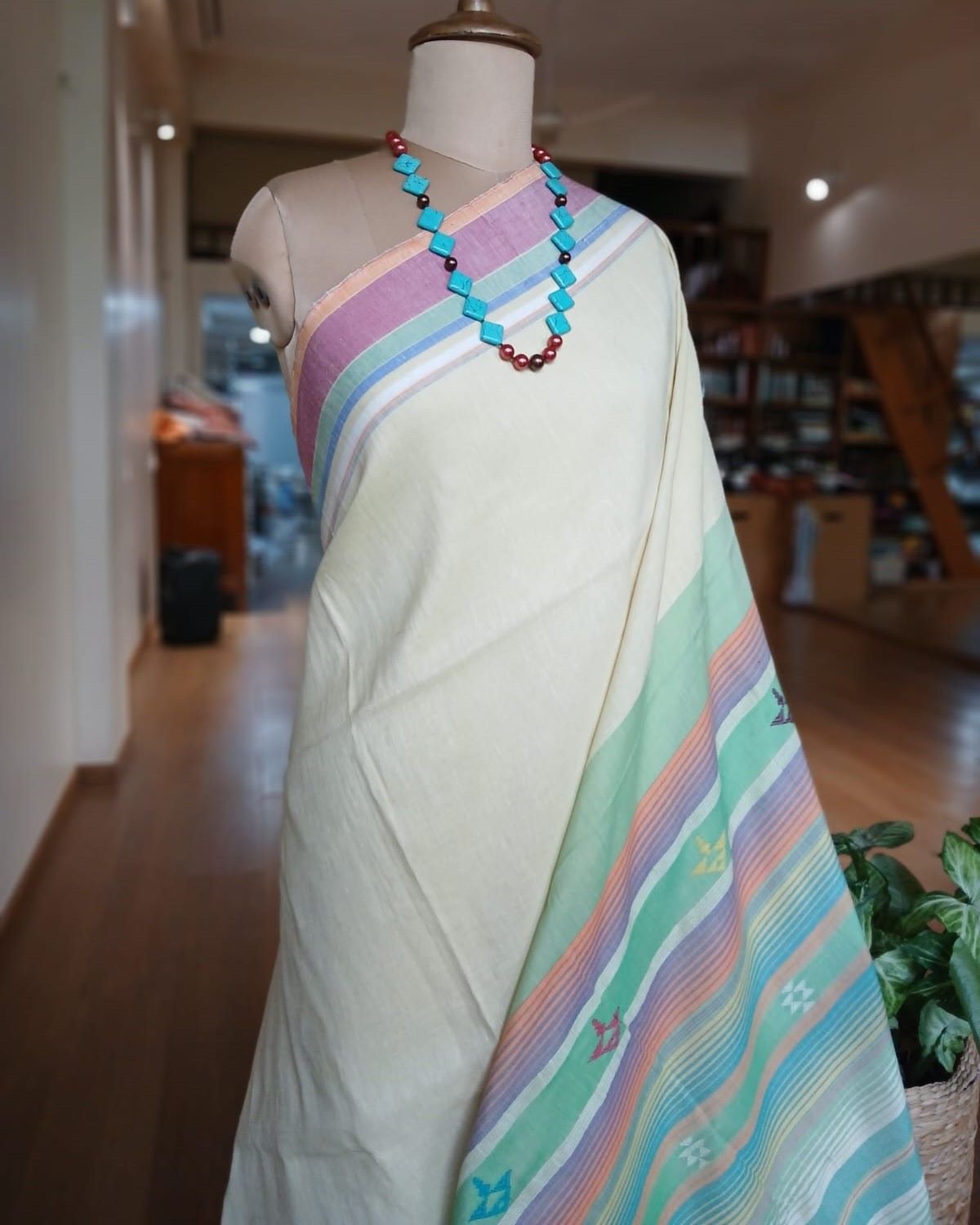 Bhujodi Saree handwoven in Kala Cotton – (BHUJ0072) - Image 5