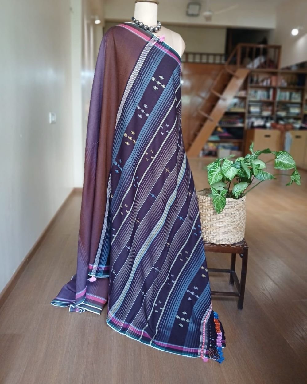 Bhujodi Saree handwoven in Kala Cotton – (BHUJ0073) - Image 6