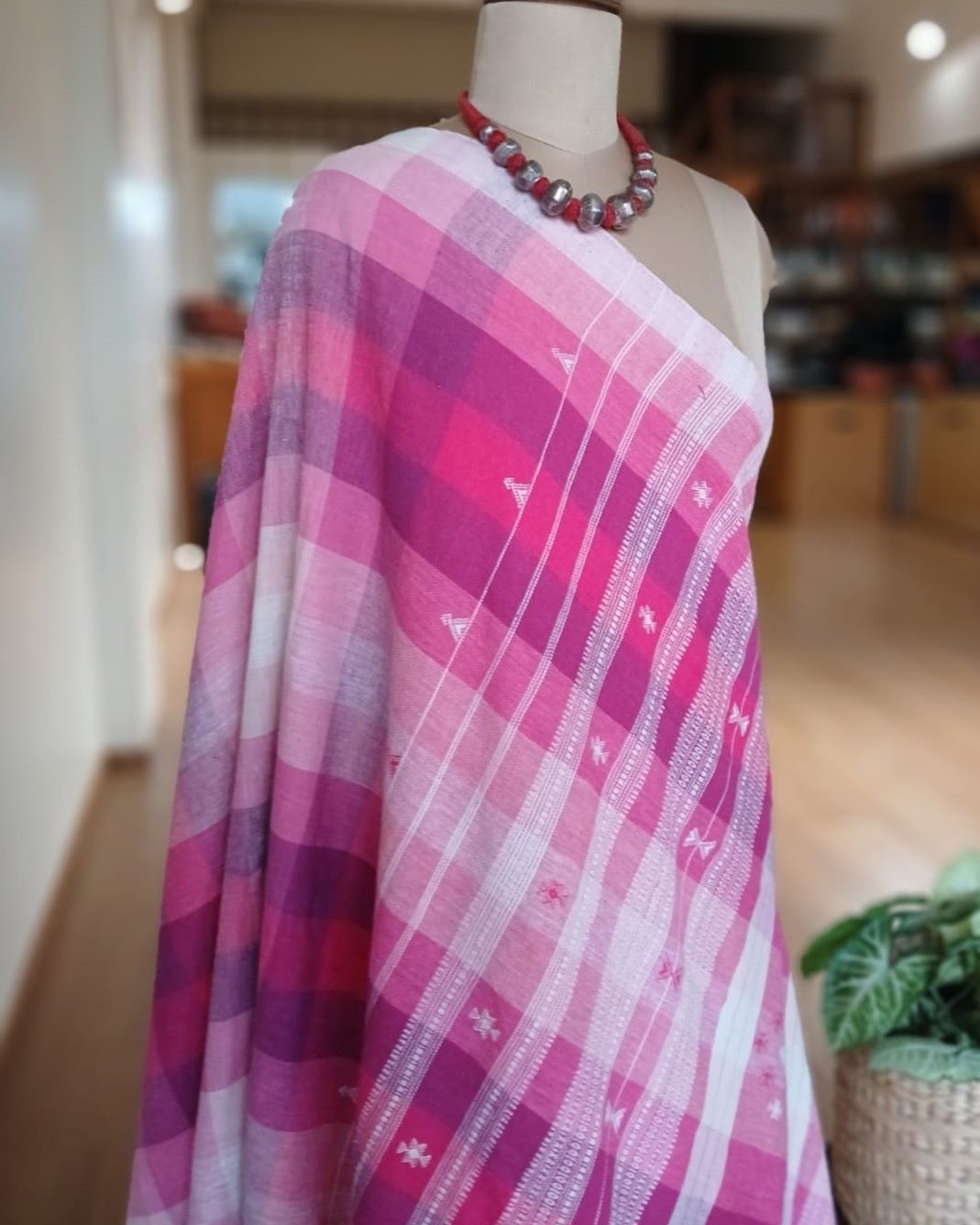Bhujodi Saree handwoven in Kala Cotton – (BHUJ0079) - Image 6