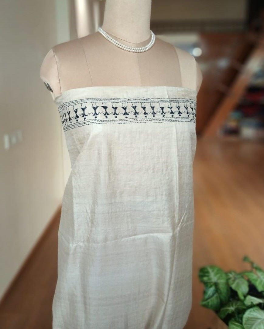 Kantha saree on Pure Tussar Silk- (SKTS1010) - Image 10