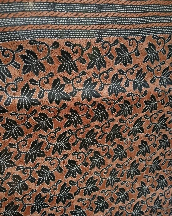 Santiniketan Kantha Saree in pure Bisnupuri Silk – (SNBK1023) - Image 9