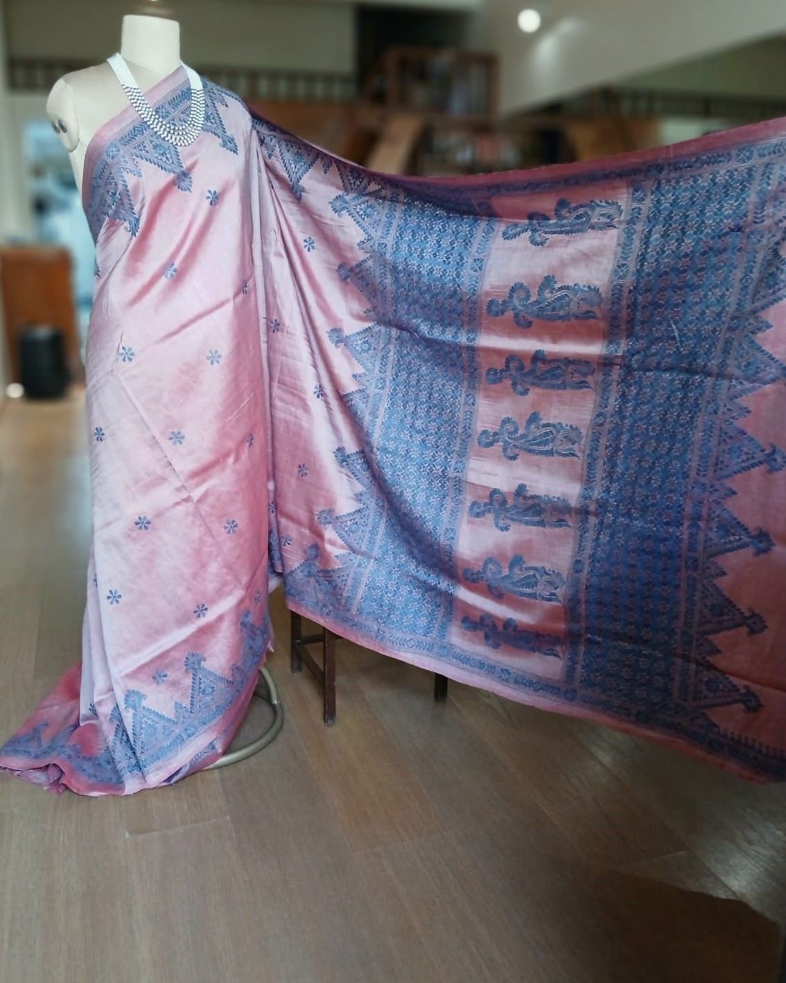 Santiniketan Kantha Saree in pure Bisnupuri Silk – (SNBK1024) - Image 2