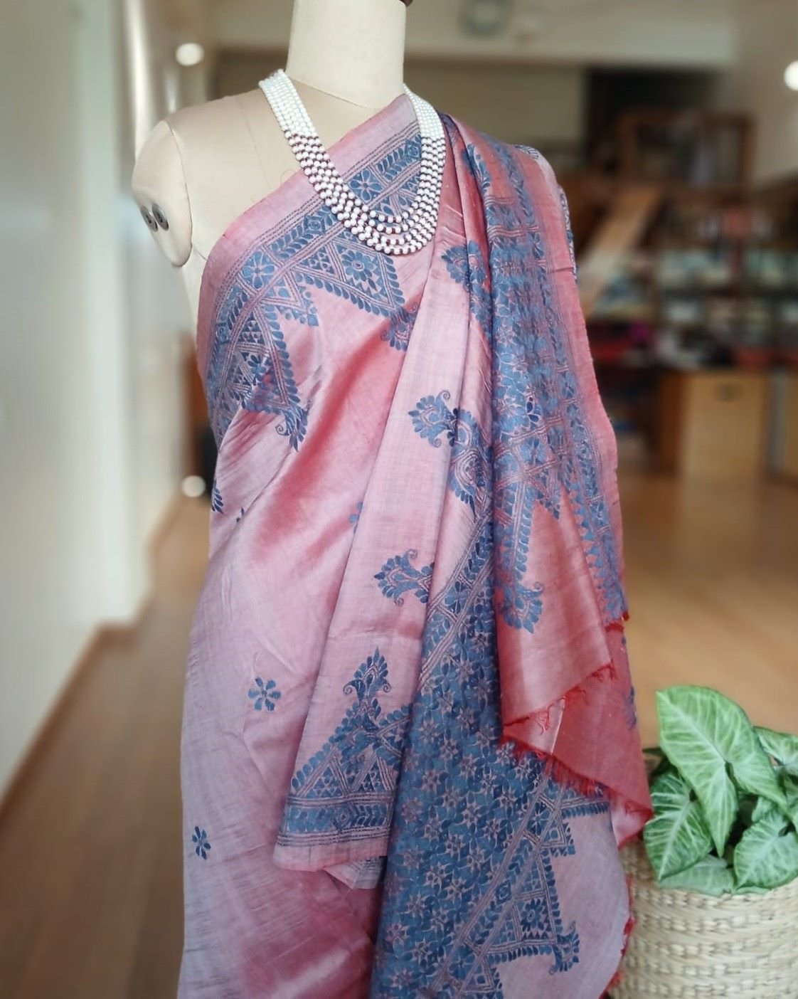 Santiniketan Kantha Saree in pure Bisnupuri Silk – (SNBK1024)