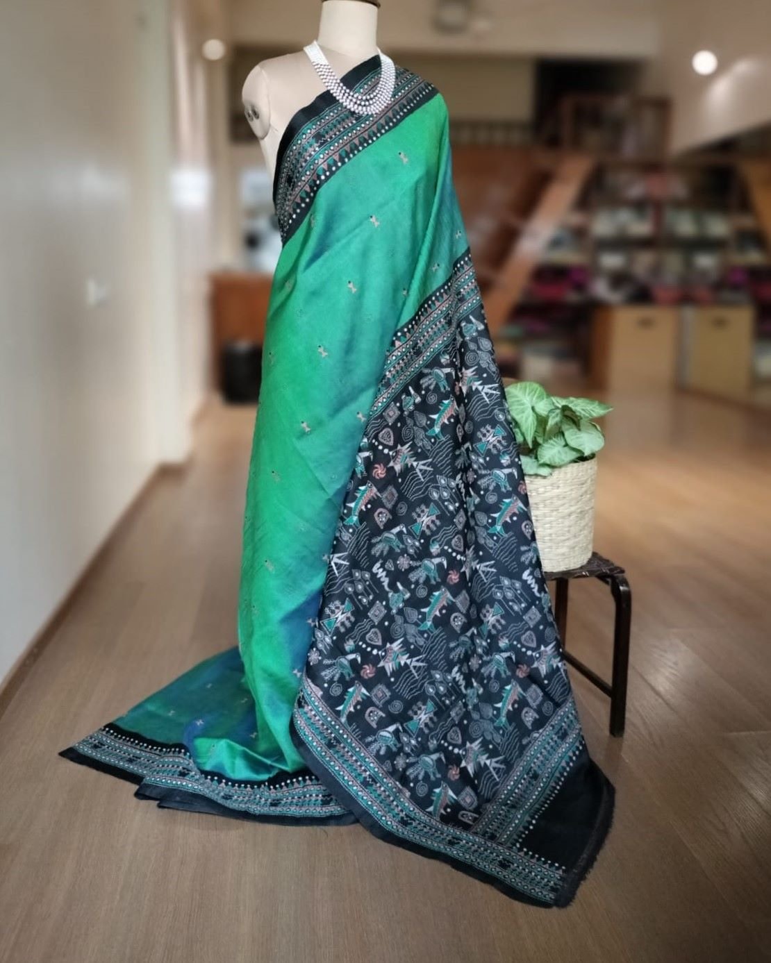 Santiniketan Kantha Saree in pure Bisnupuri Silk – (SNBK1026) - Image 2