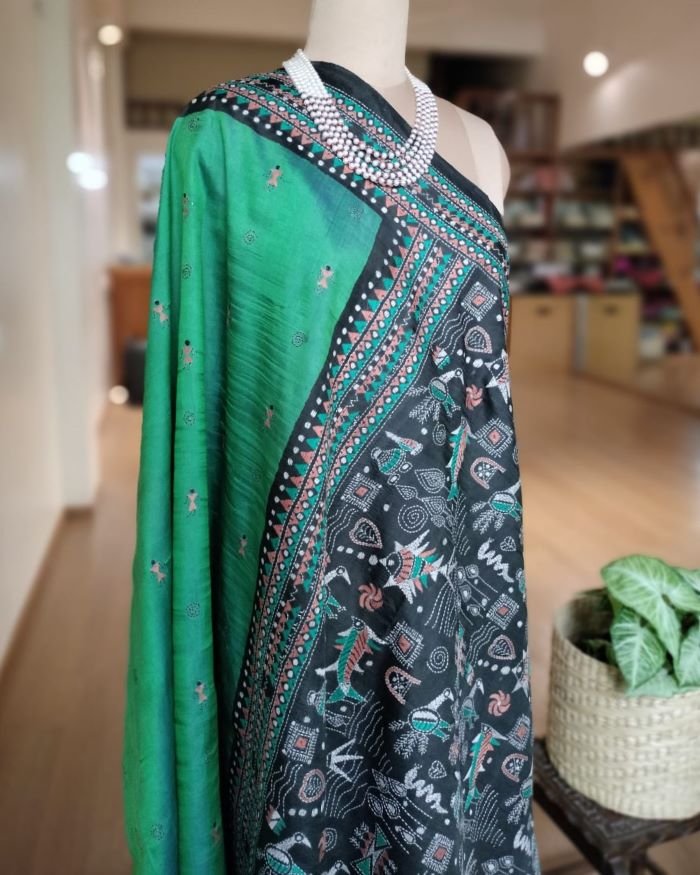 Santiniketan Kantha Saree in pure Bisnupuri Silk – (SNBK1026) - Image 8