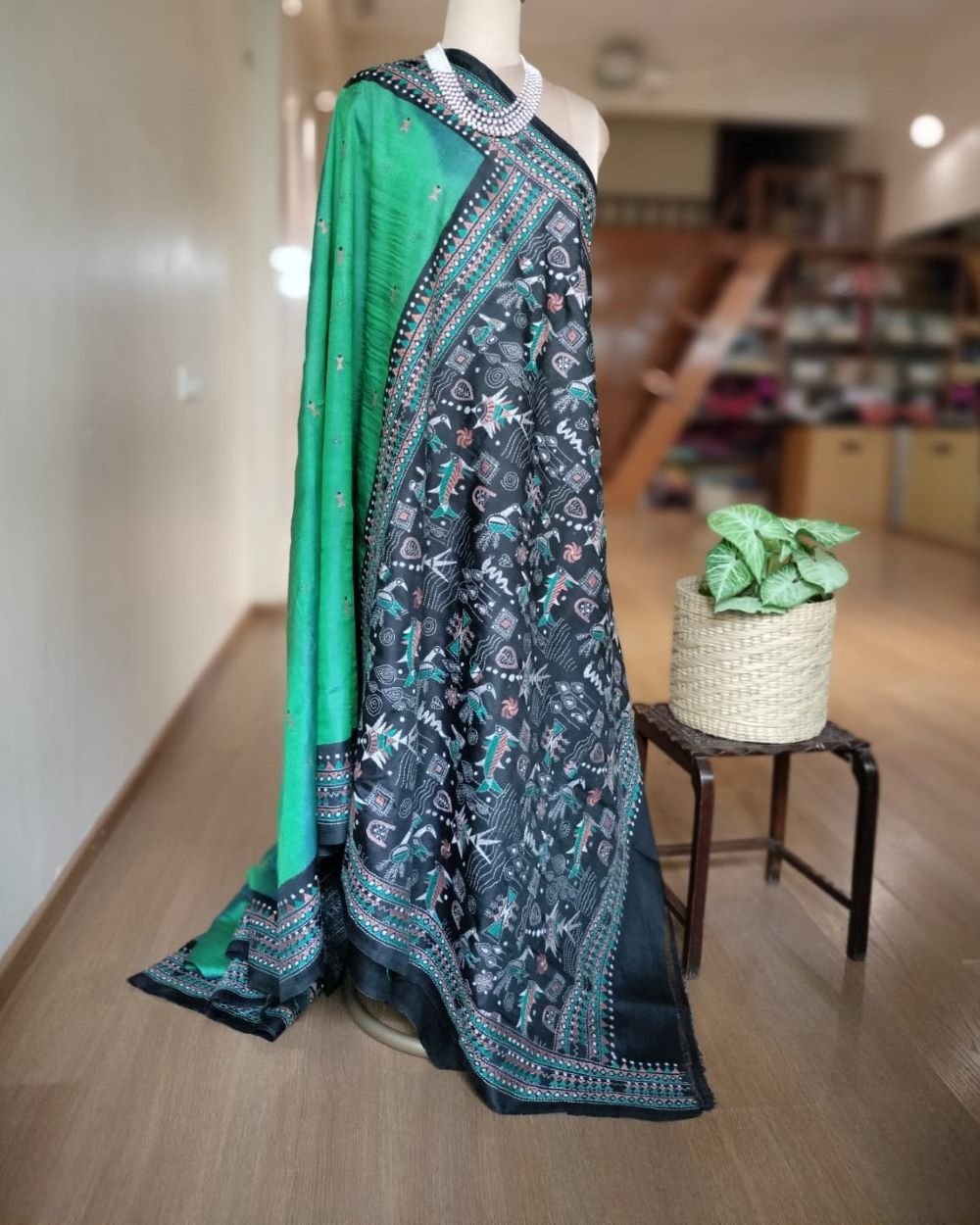Santiniketan Kantha Saree in pure Bisnupuri Silk – (SNBK1026) - Image 7