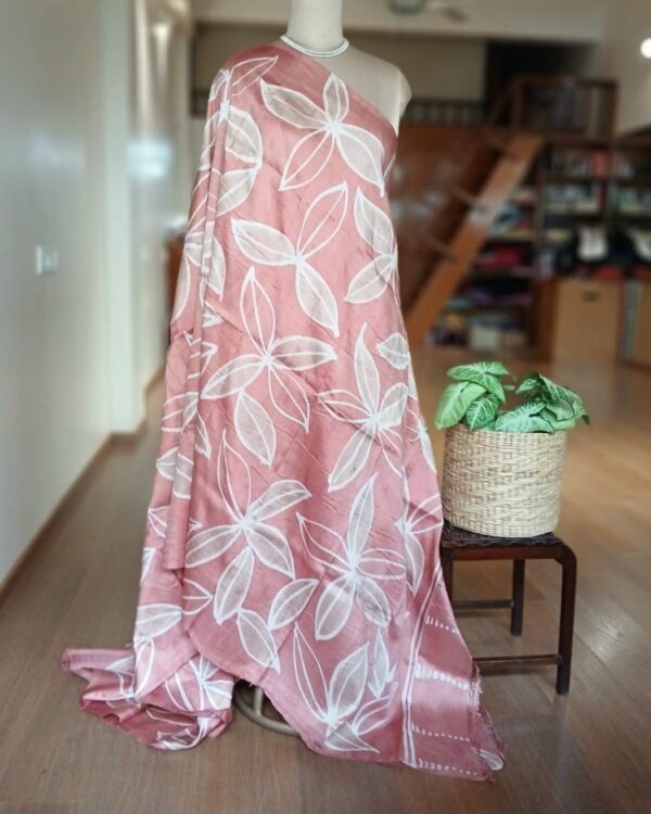 Handpainted Batik Silk Saree from Serampore - (BSSM0013) - Image 7