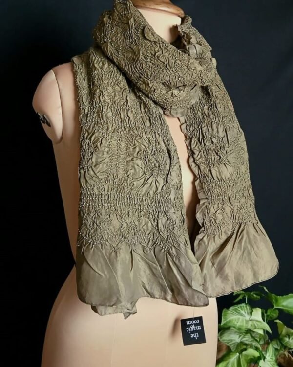 Luxurious Silk Dupatta/Shawl with very fine bandhani work - (LSDS0005)