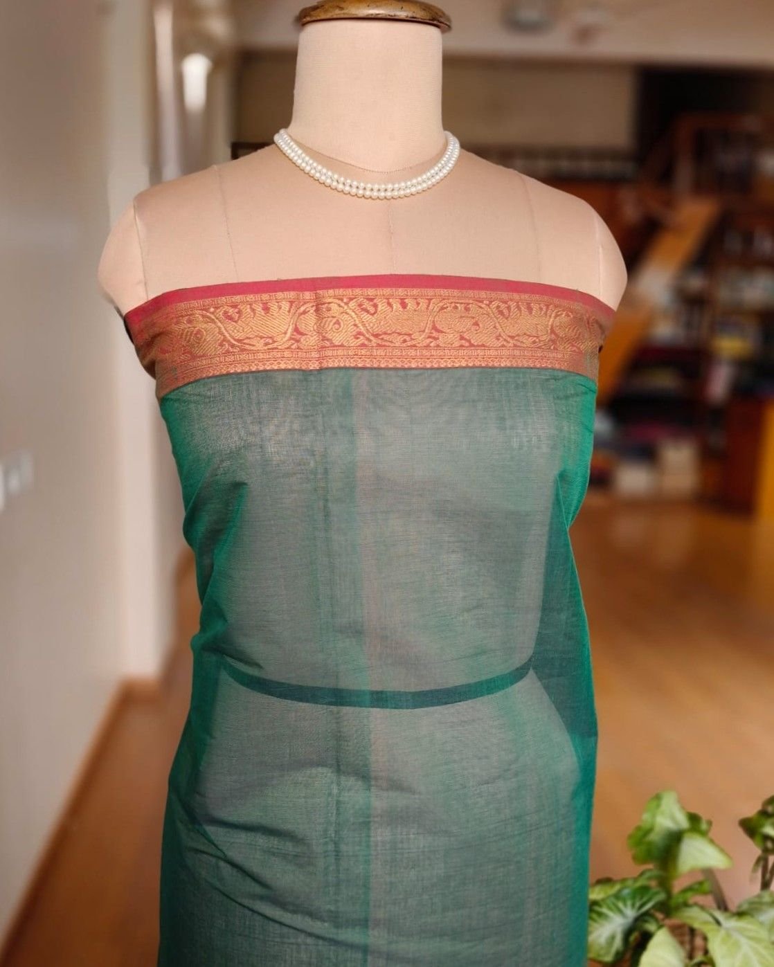 Kanchi Cotton Handweave with zari border - (KANC1136) - Image 14