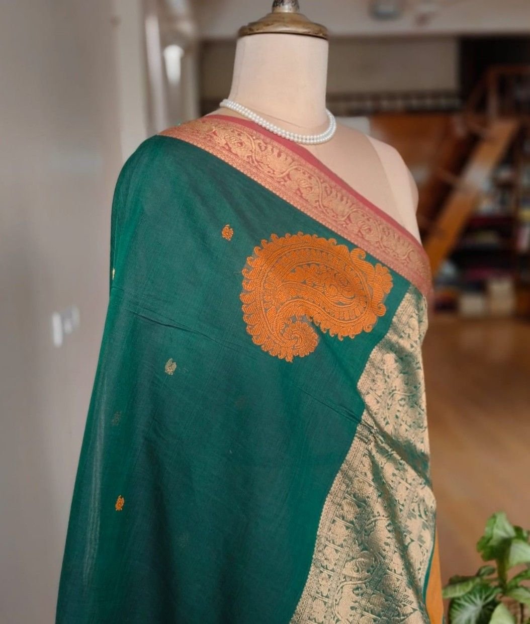 Kanchi Cotton Handweave with zari border - (KANC1136) - Image 9