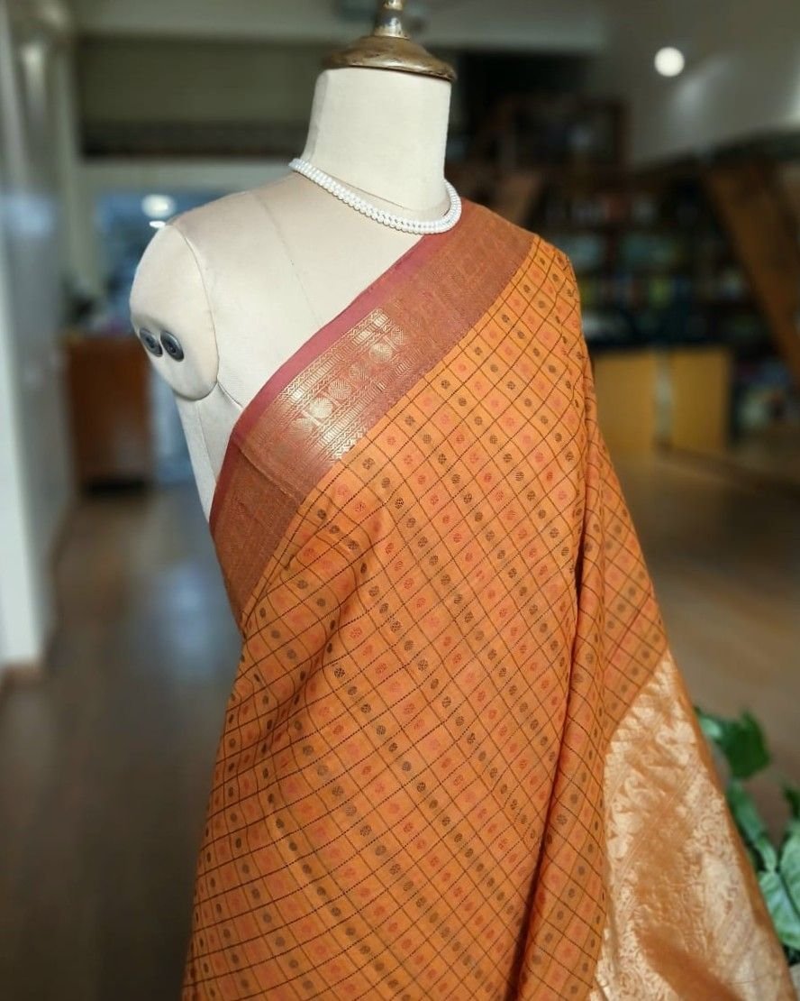 Ayiram Butta Kanchi Cotton Handweave with Zari – (KANC1109) - Image 3