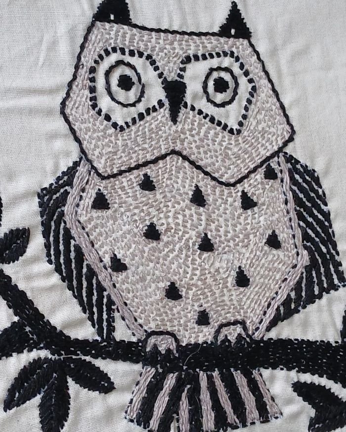 Kantha Embroidered Artwork Owl – (ARTW0011) - Image 2
