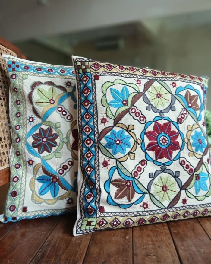 Densely embroidered cushion covers in paako style - (DECC0001) - Image 2