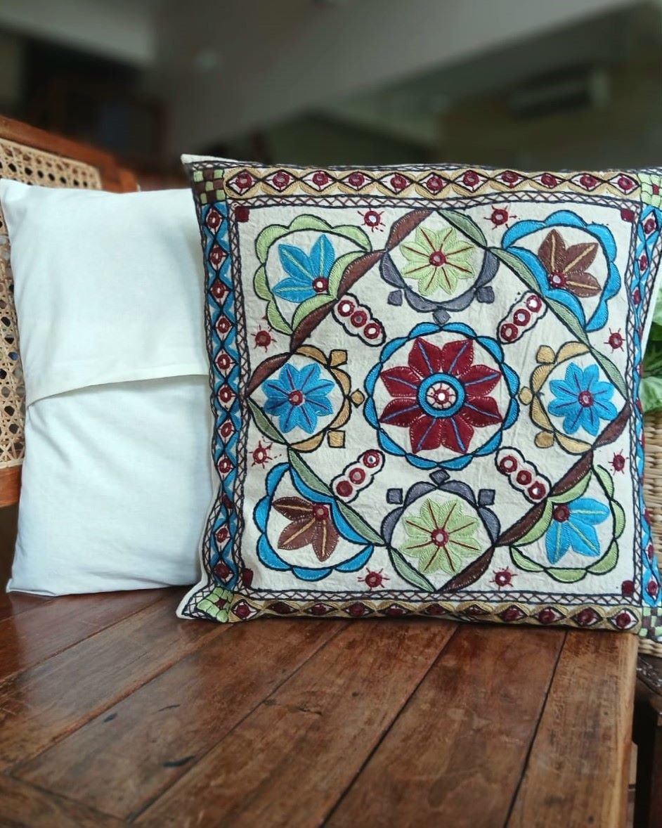Densely embroidered cushion covers in paako style - (DECC0001) - Image 3