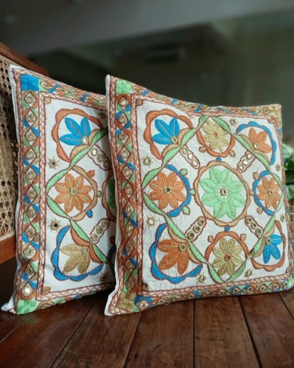 Densely embroidered cushion covers in paako style  - (DECC0002) - Image 2