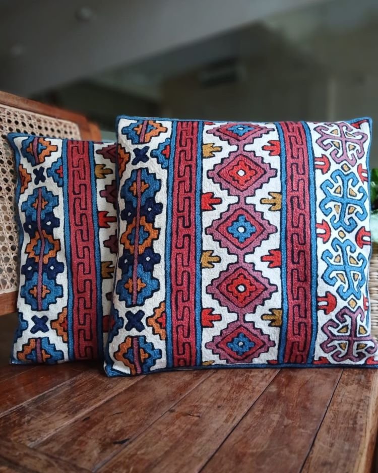 Densely embroidered cushion covers in paako style – (DECC0008) - Image 2