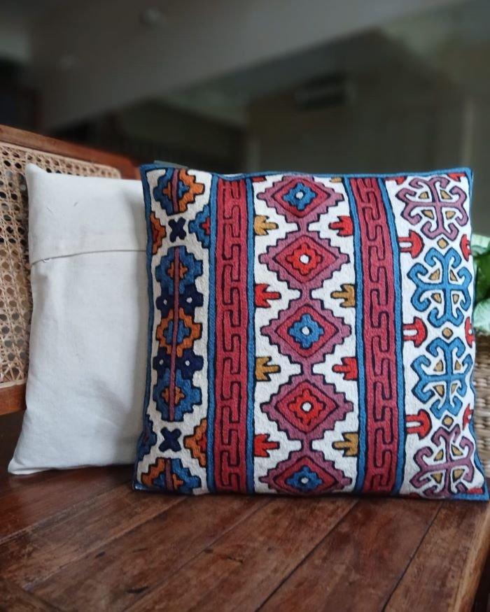 Densely embroidered cushion covers in paako style – (DECC0008)